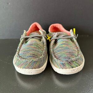 Hey Dude Wendy ~Youth Kids Size 12 ~ Peacock Pink ~ Slip On ~ Casual Shoes Cute!